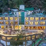 Tulip Inn Green Castle Mall Road