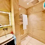 Mackenzie Luxury Boutique Stays
