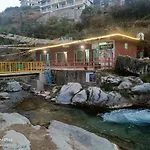 Rivulet Resort & Camping