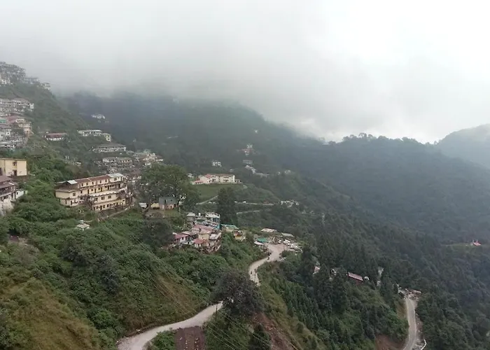Odyssey Stays Naina Homestay