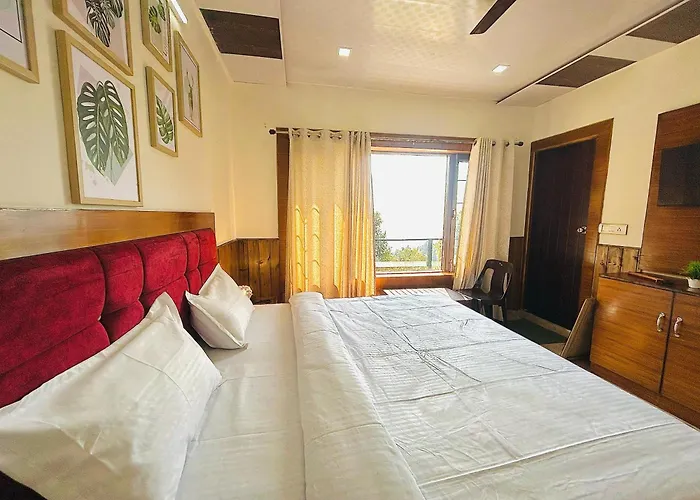 Endeavour Homestay Rooftop Restraunt