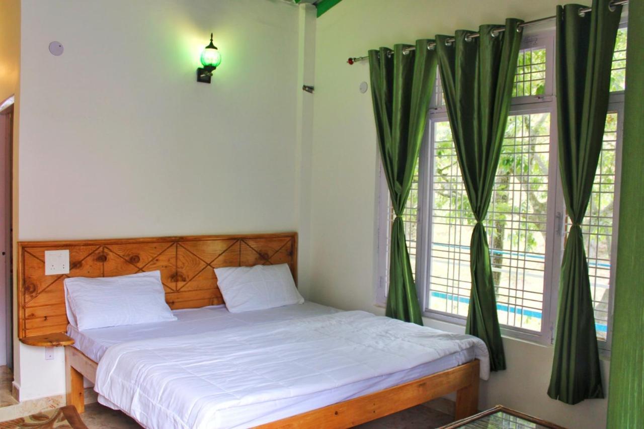 The Stream Side Hostel Hostel *