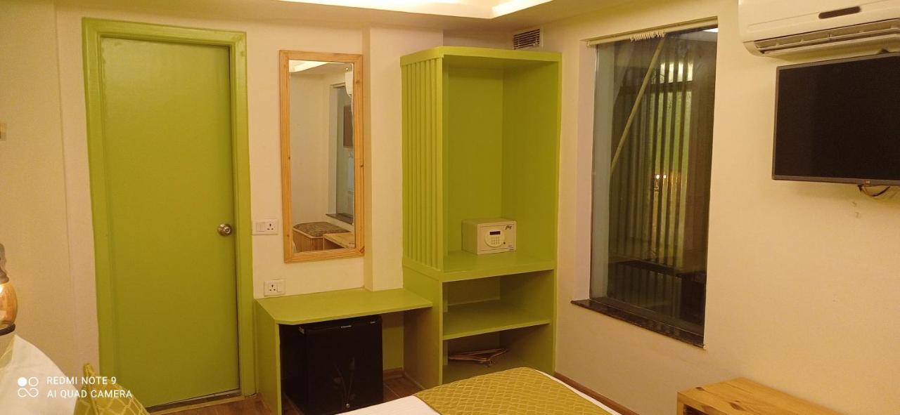 Hotel Tarangi Mussoorie 3*