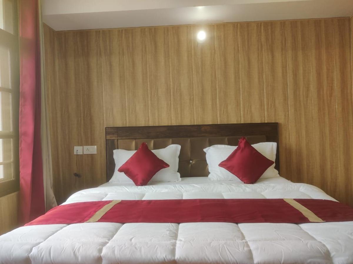 Fabhotel Maya Hotel 3*