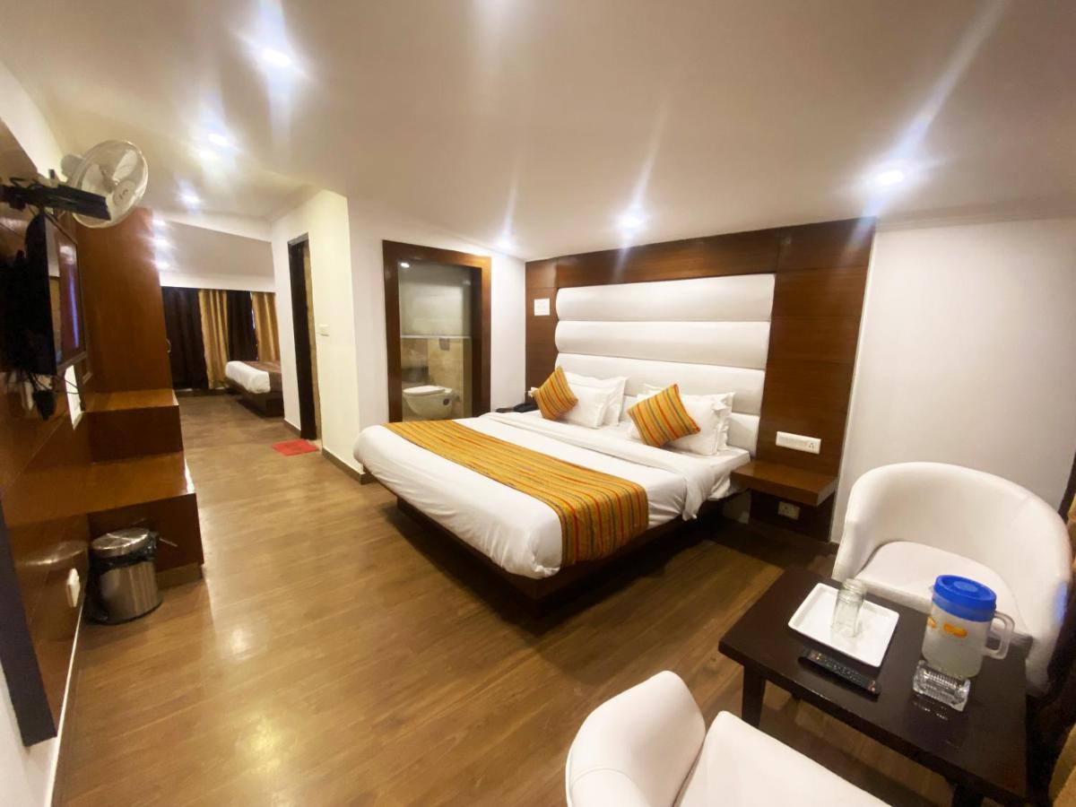 Sikka Royal Classic Hotel 3*