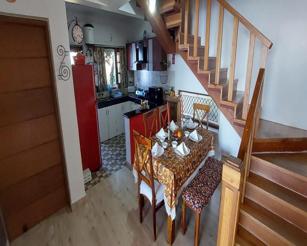 Veenu's Cottage-views Heater Bonfire Barbeque Wifi Villa Mussoorie
