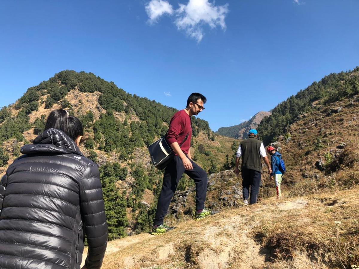Villa Veenu's Cottage-views Heater Bonfire Barbeque Wifi Mussoorie