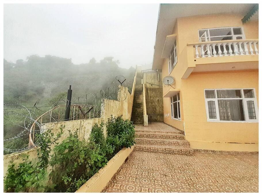 Lands End By Windsong Homes. * Mussoorie