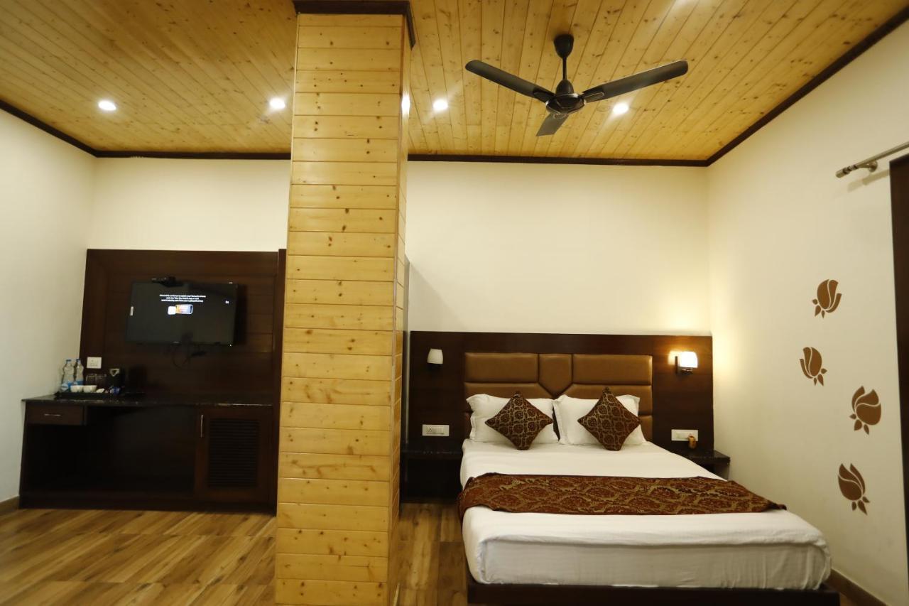 Kings Hotel 4*