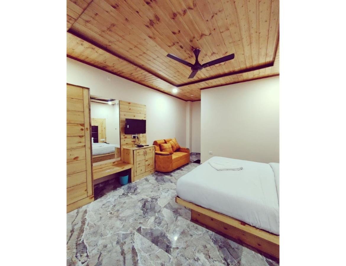 Skywing , Mussoorie