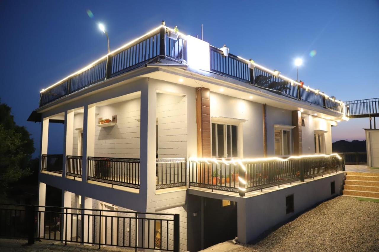 Hilllock Castle Guest house Mussoorie