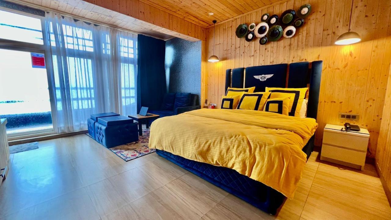 Clarence Homestay *