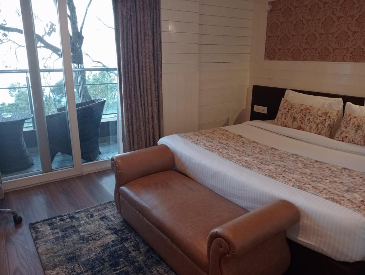 Hotel Yashshree Mall Road
