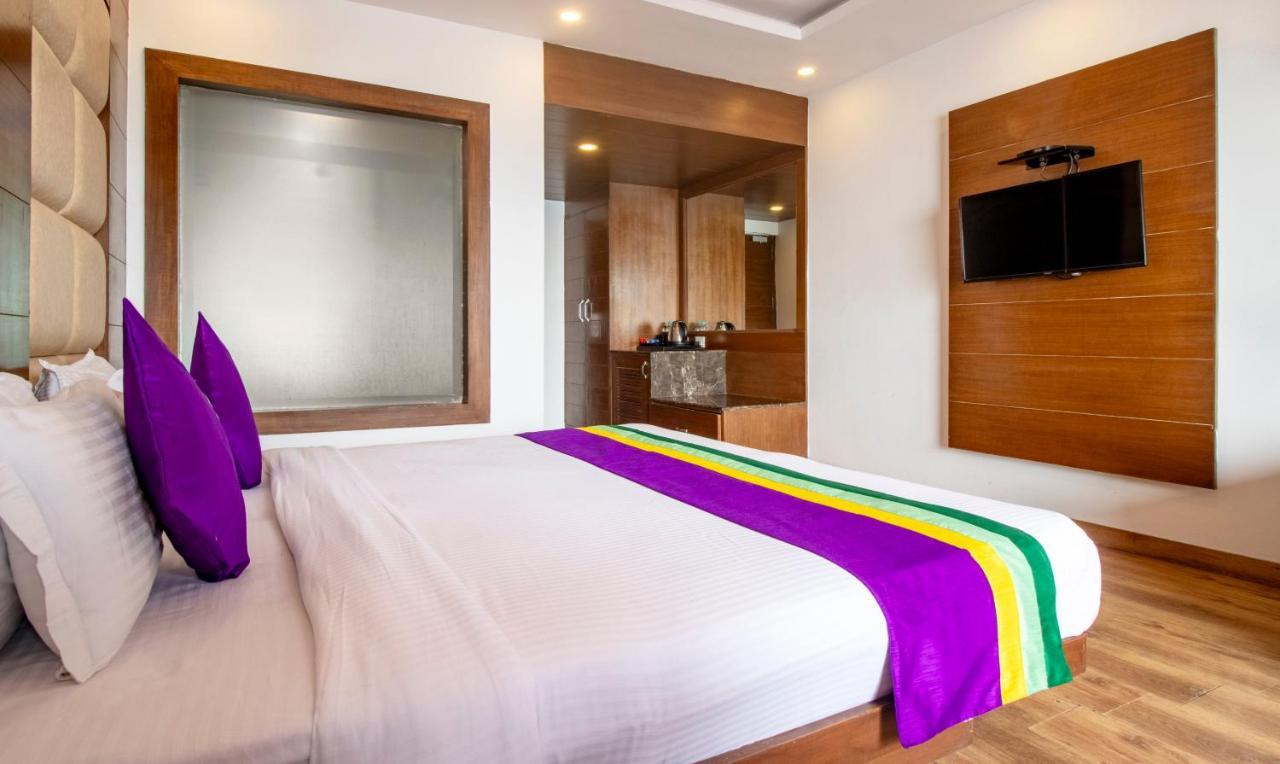 Hotel Treebo Premium Queen Of Hills Near Mall Road 4*