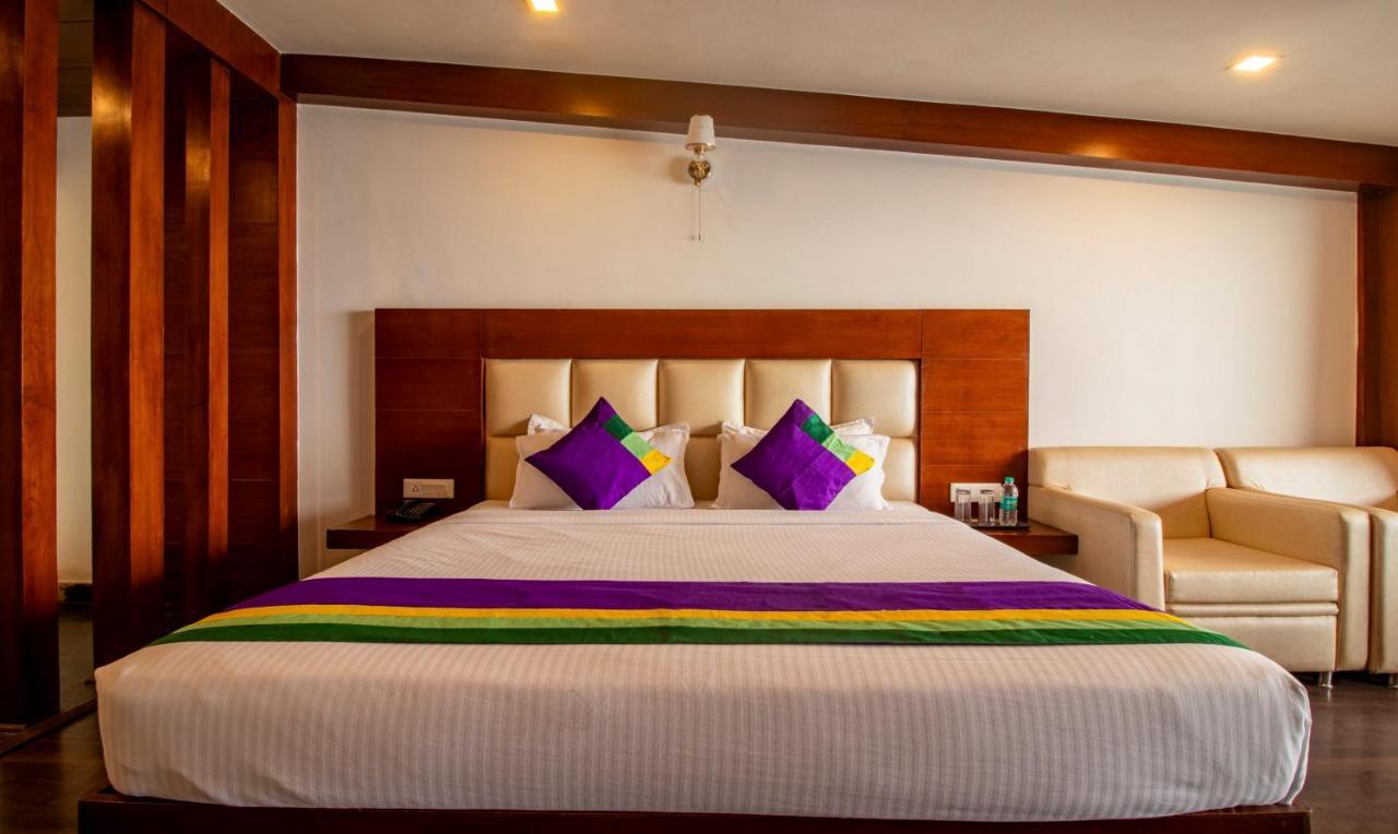 Hotel Treebo Premium Queen Of Hills Near Mall Road Mussoorie
