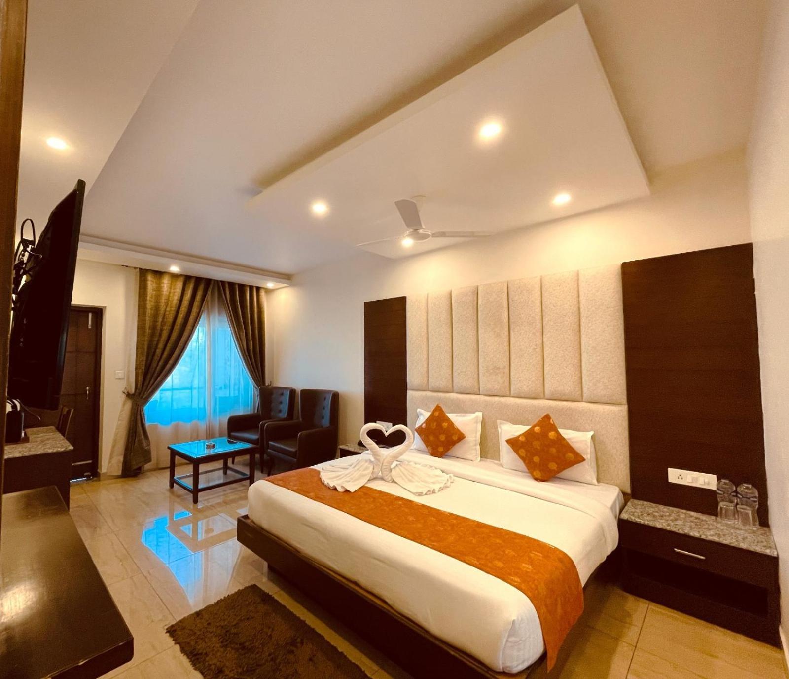 Hotel Trideus Mountain Club & Resort, Mussoorie
