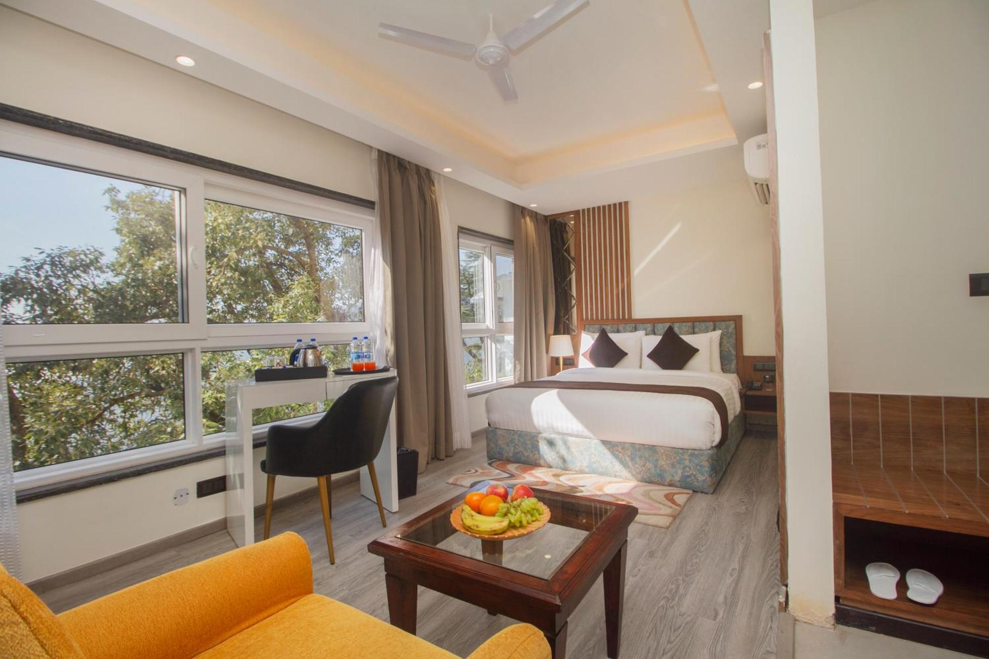 Pagoda Centurion Hotel 4*