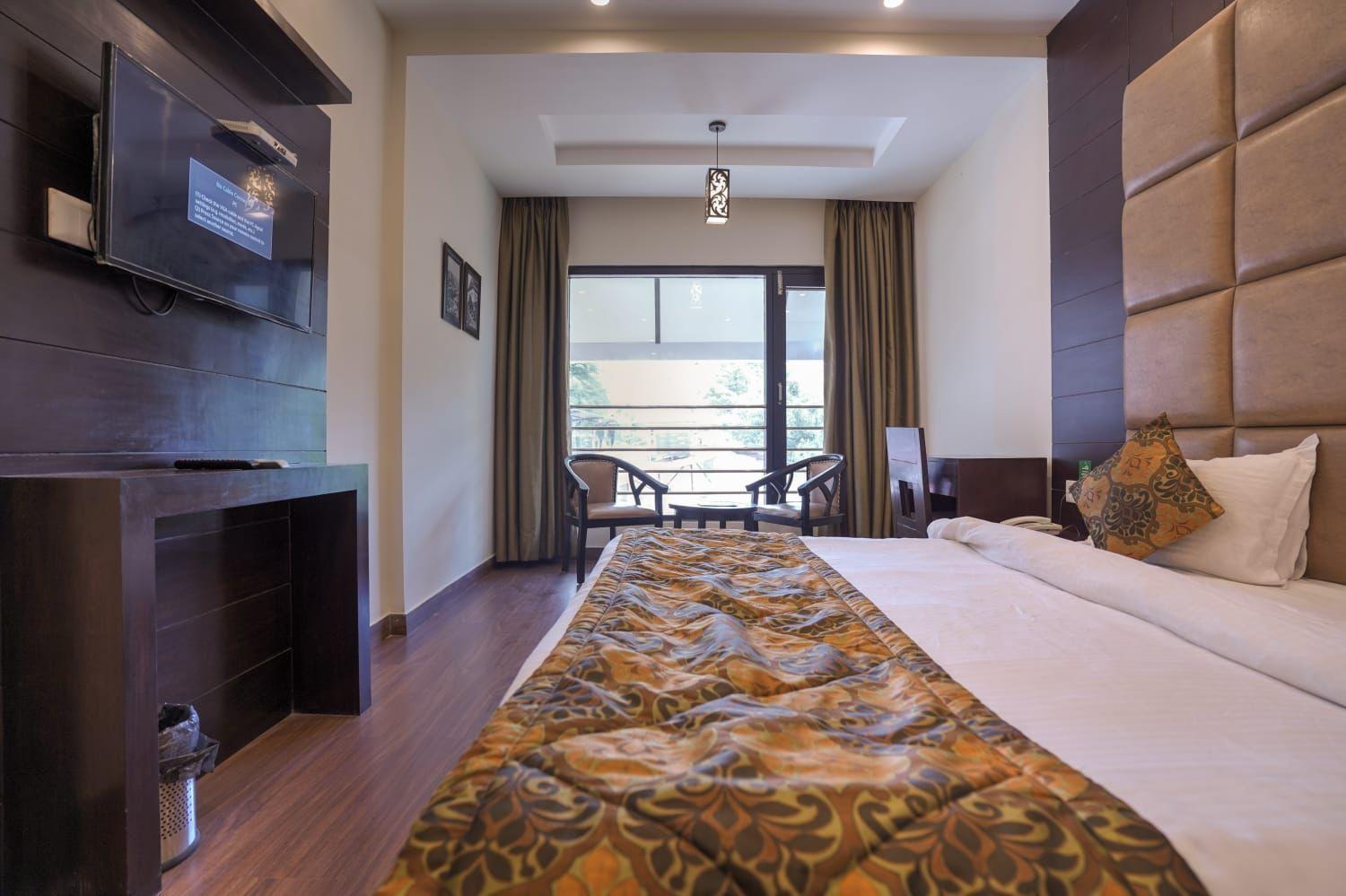 Hotel Lodge Hill Near Mall Road, Mussoorie Hotel