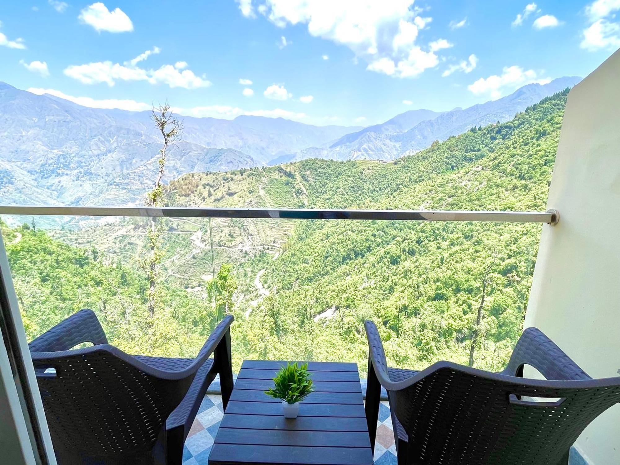 Hotel Pinerock Resort, ! Luxury ! Mountain View ! Open Terrace ! Cafe Mussoorie