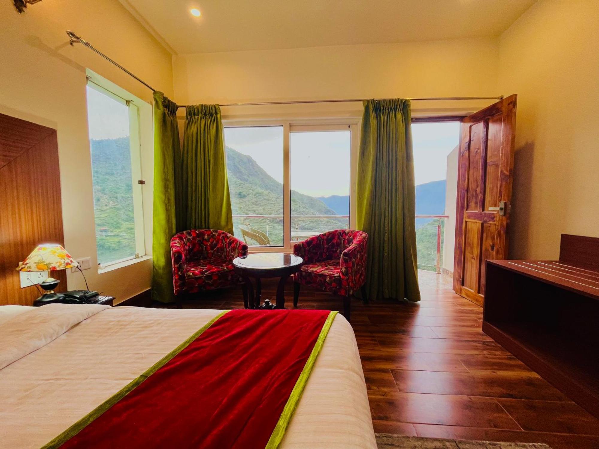 Hotel Kempty Radiant, Heaven In Mussoorie