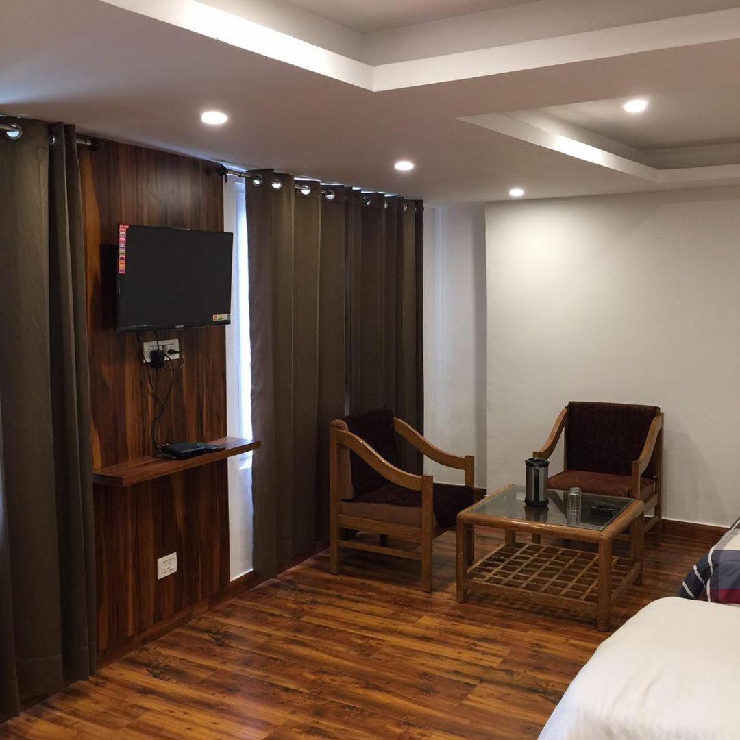 Castle View Hotel 2*