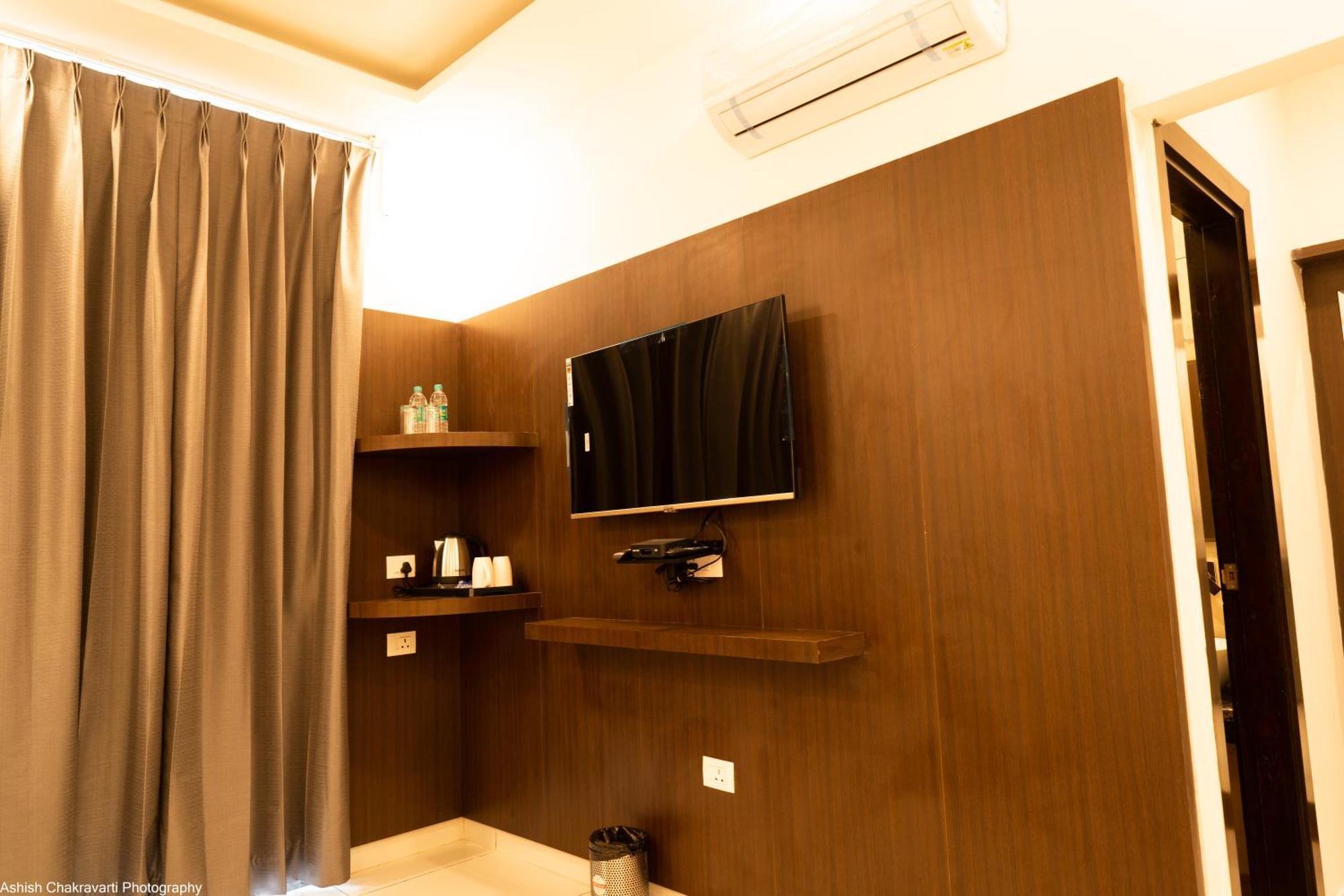 Mountain Midst Hotel 3*