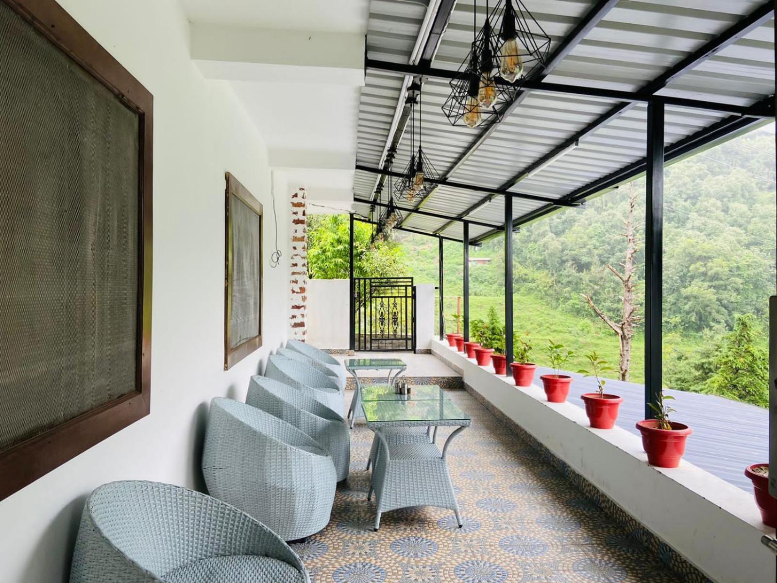 Studioz Paradise Hills * Mussoorie