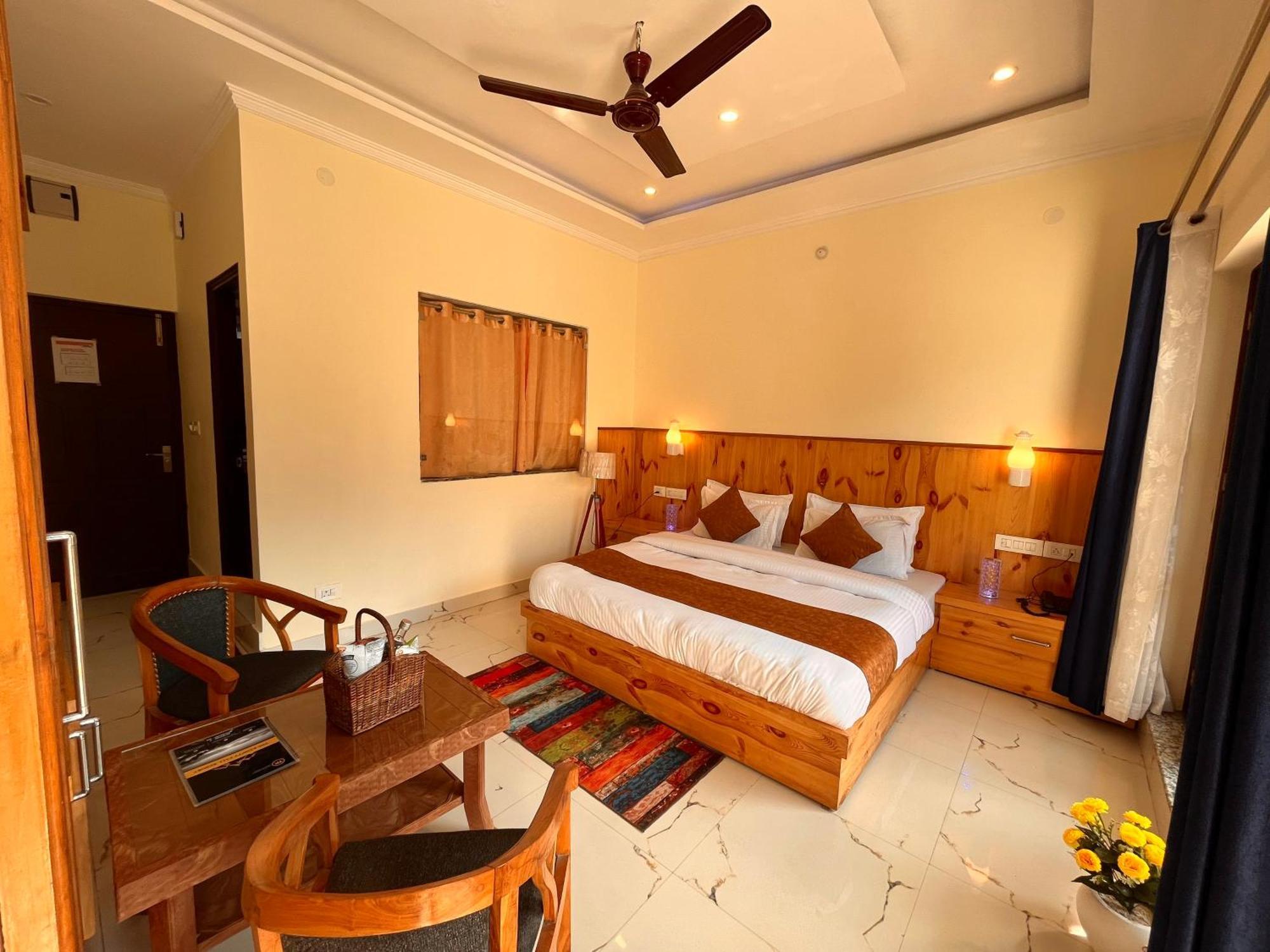Hotel Sitara & Resort, ! Most Awarded Property In 4*