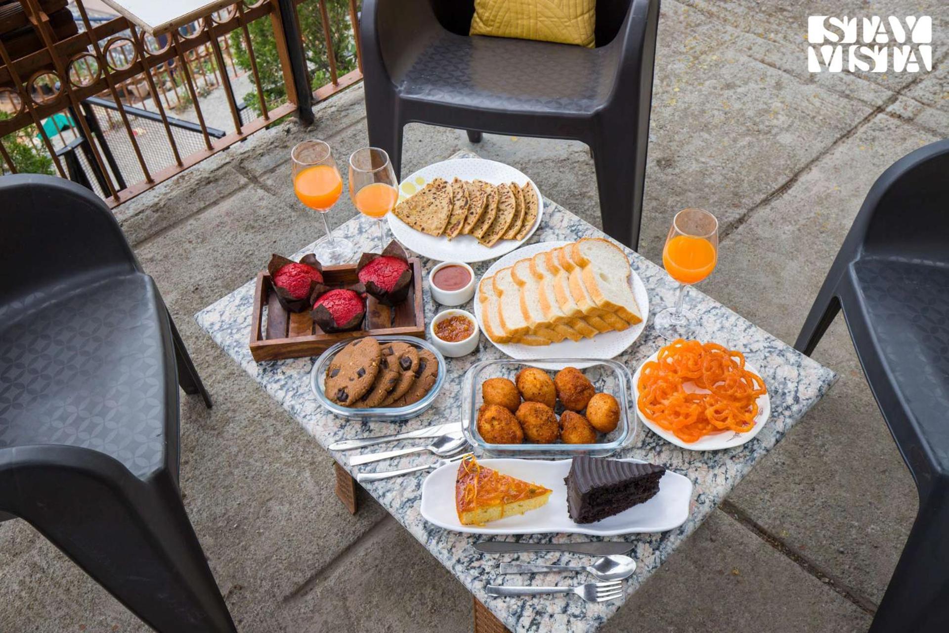 Lawrence Terrace With Free Breakfast At Mall Road By Stayvista Villa