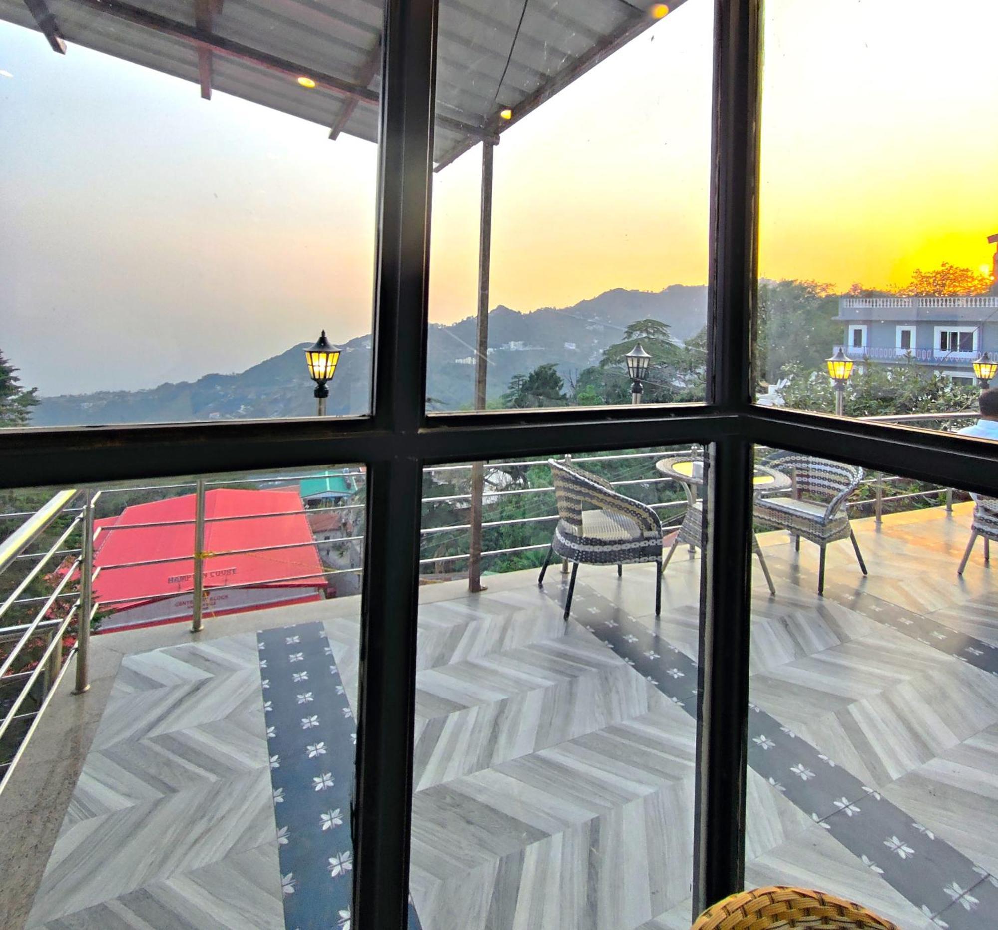 Sangam By Stotrak, Jhula Ghar
