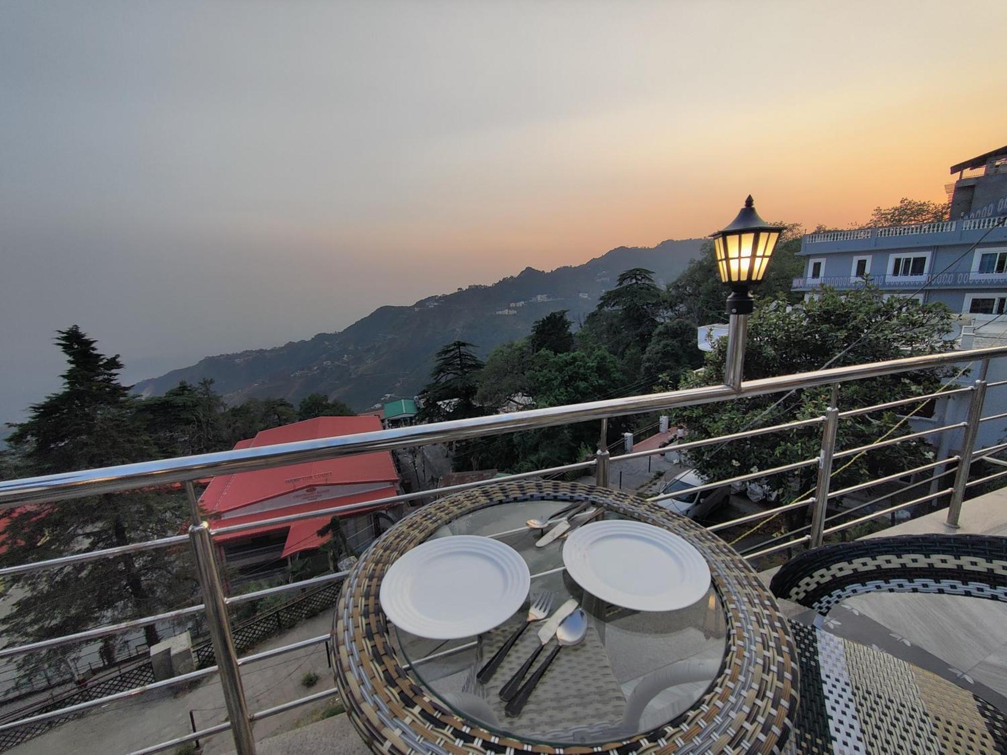 Sangam By Stotrak, Jhula Ghar