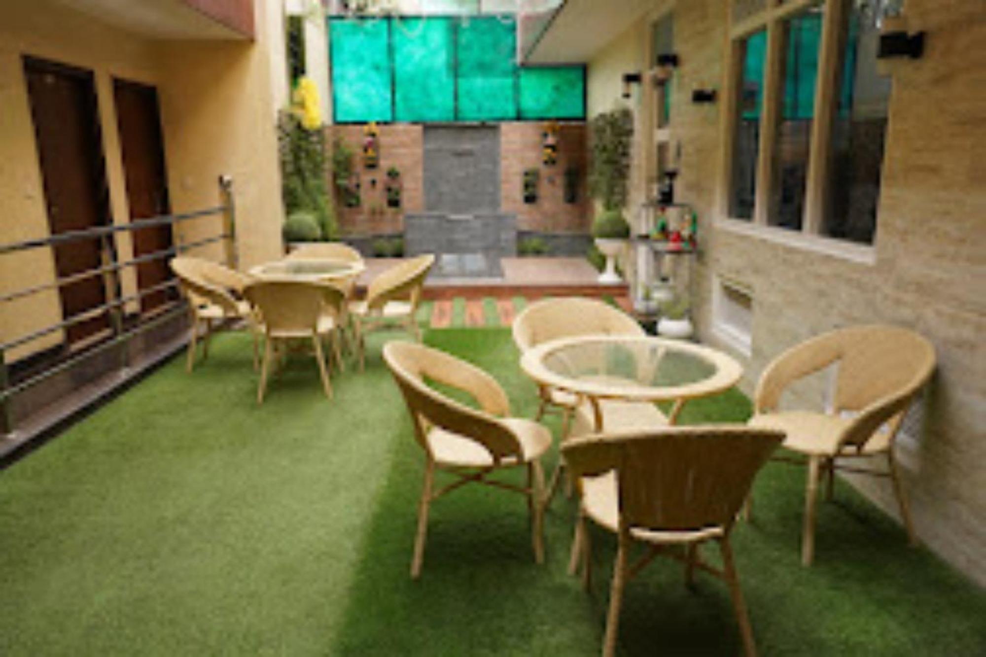 Hotel Goroomgo La Hilla Vista - A Luxury Collection Mussoorie