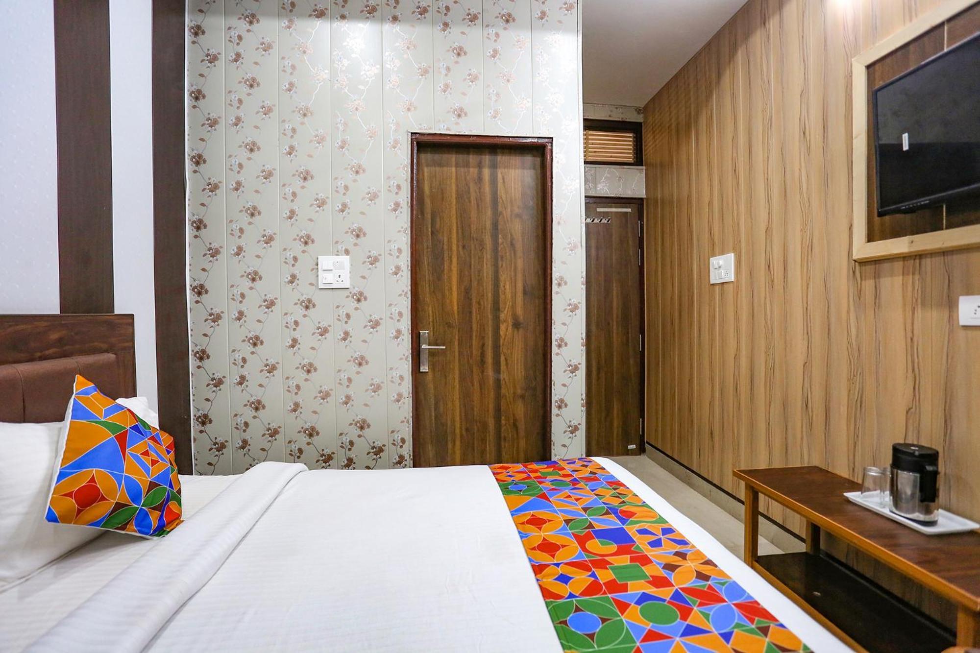 Fabhotel Maya 3*