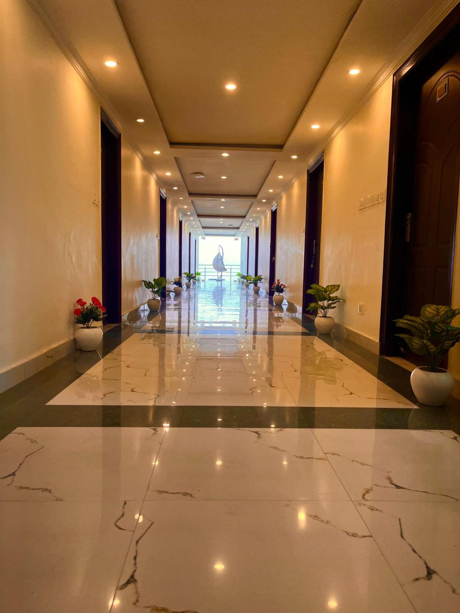 The Kempty Fall Resort, - Lavish & Luxury 5* Mussoorie