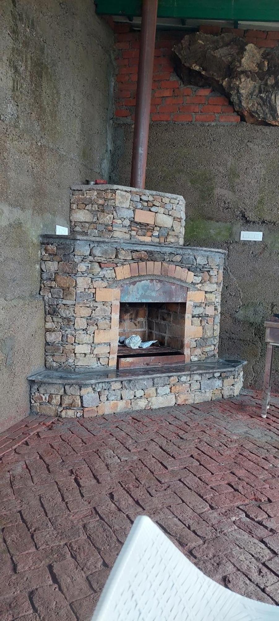 Veenu's Cottage-views Heater Bonfire Barbeque Wifi