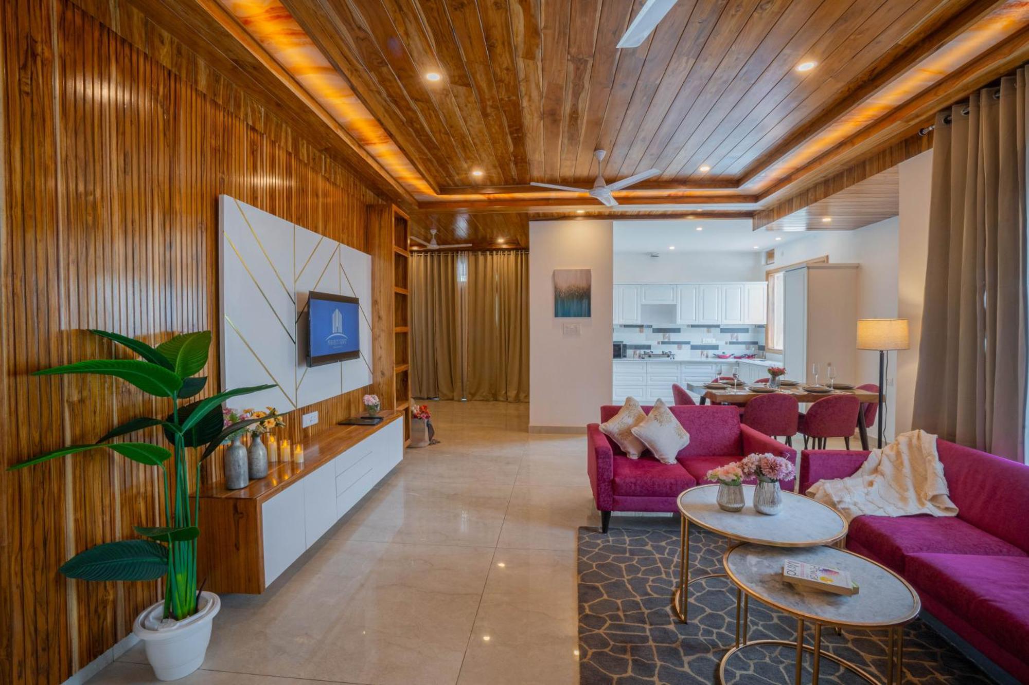 Hotel Perfectstayz Paradise Near Bhatta Falls