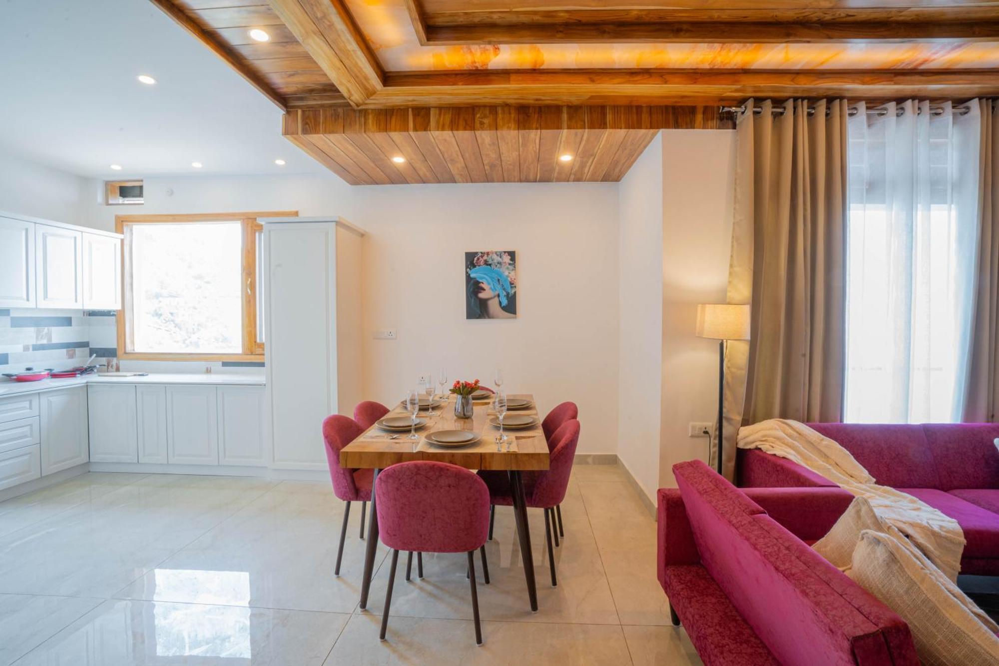 Hotel Perfectstayz Paradise Near Bhatta Falls 5*