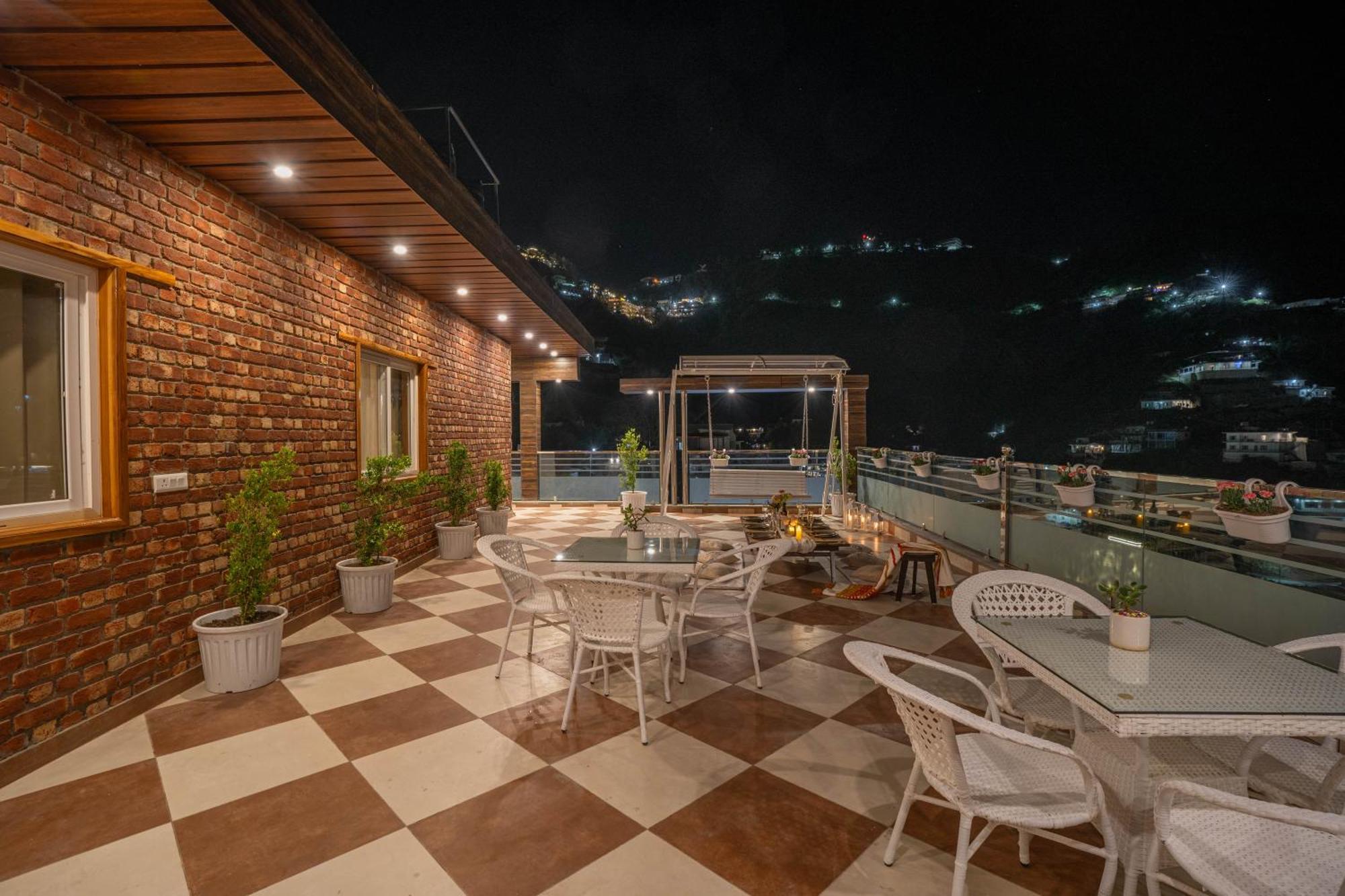 Perfectstayz Paradise Near Bhatta Falls