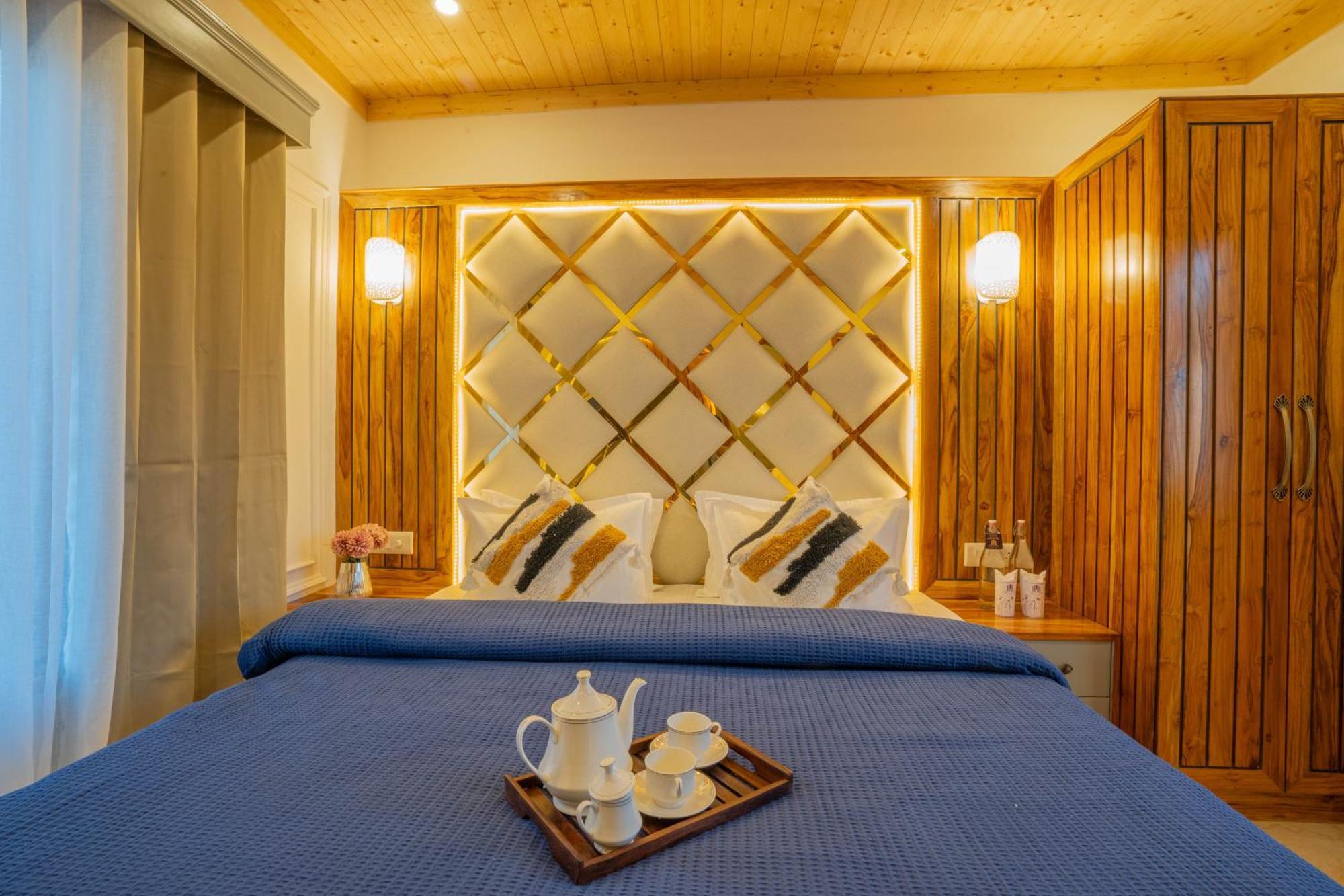Perfectstayz Paradise Near Bhatta Falls Hotel 5*