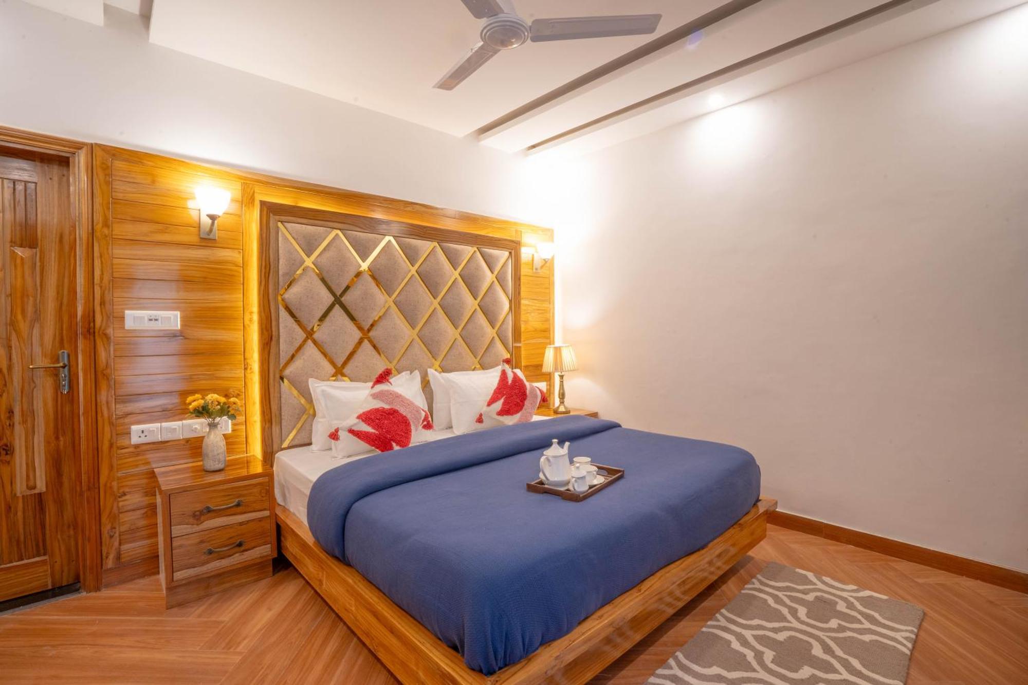 Hotel Perfectstayz Paradise Near Bhatta Falls