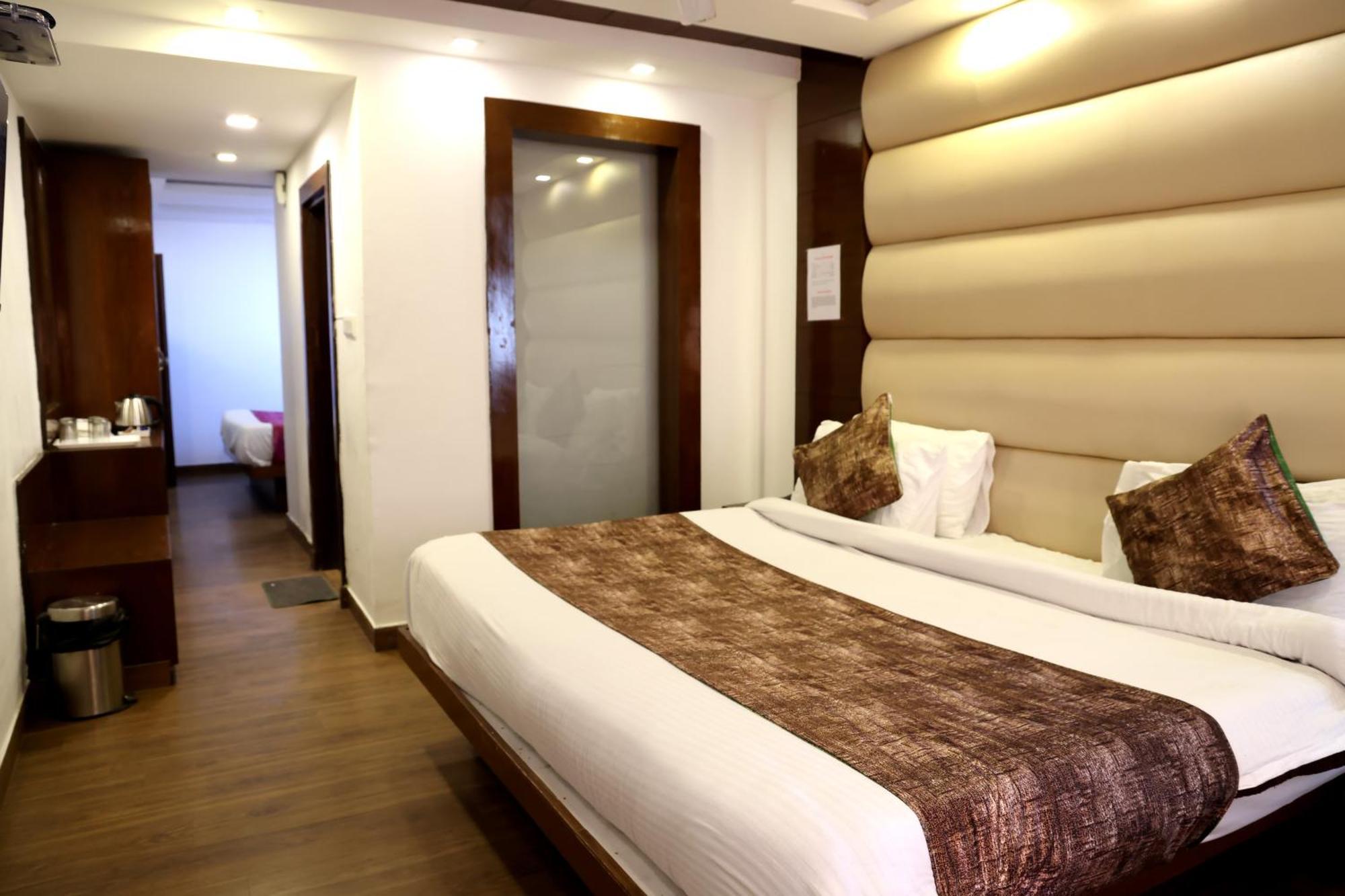 Royal Queen - Mall Road Hotel Mussoorie