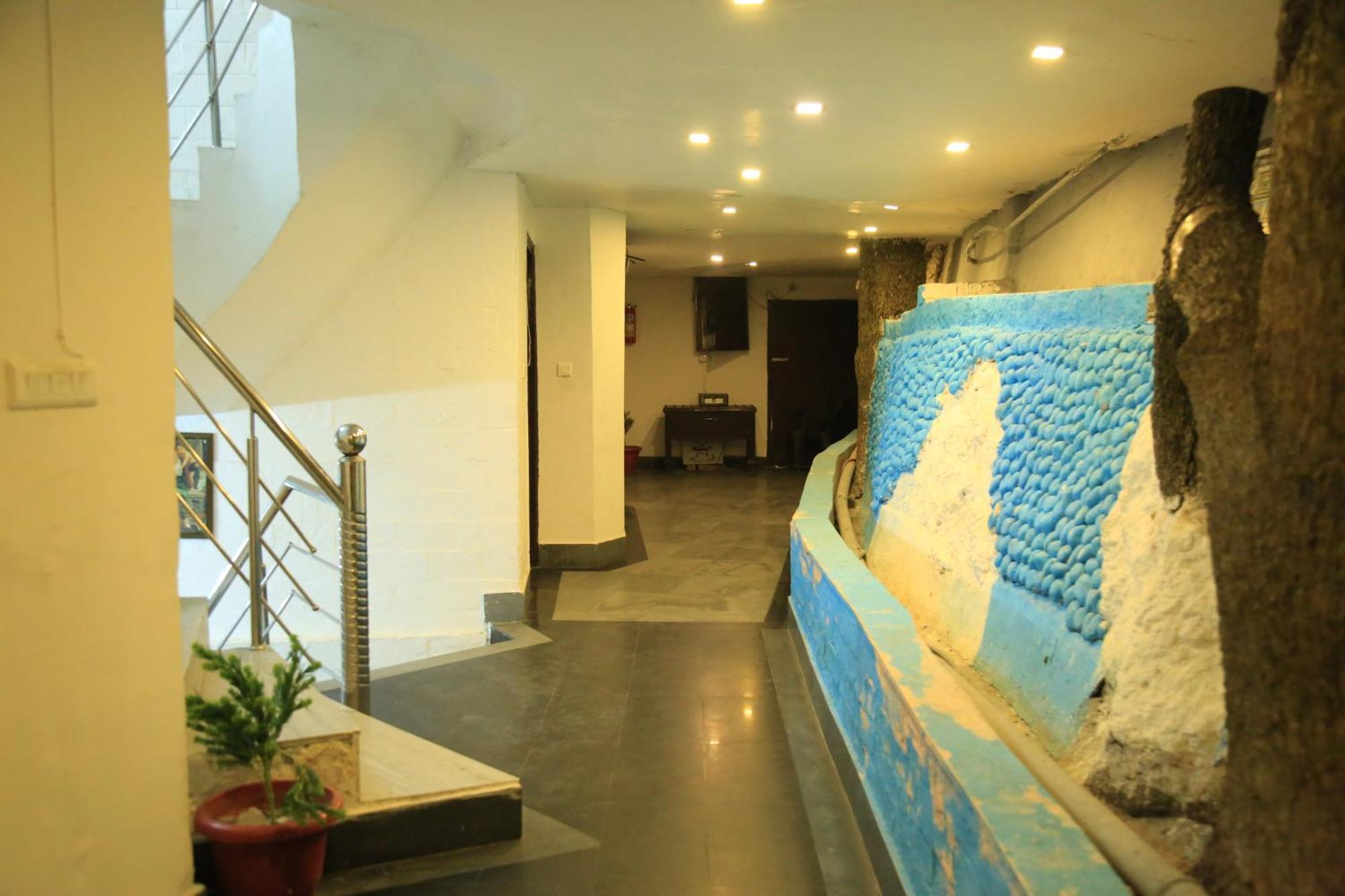 Hotel Royal Queen - Mall Road Mussoorie