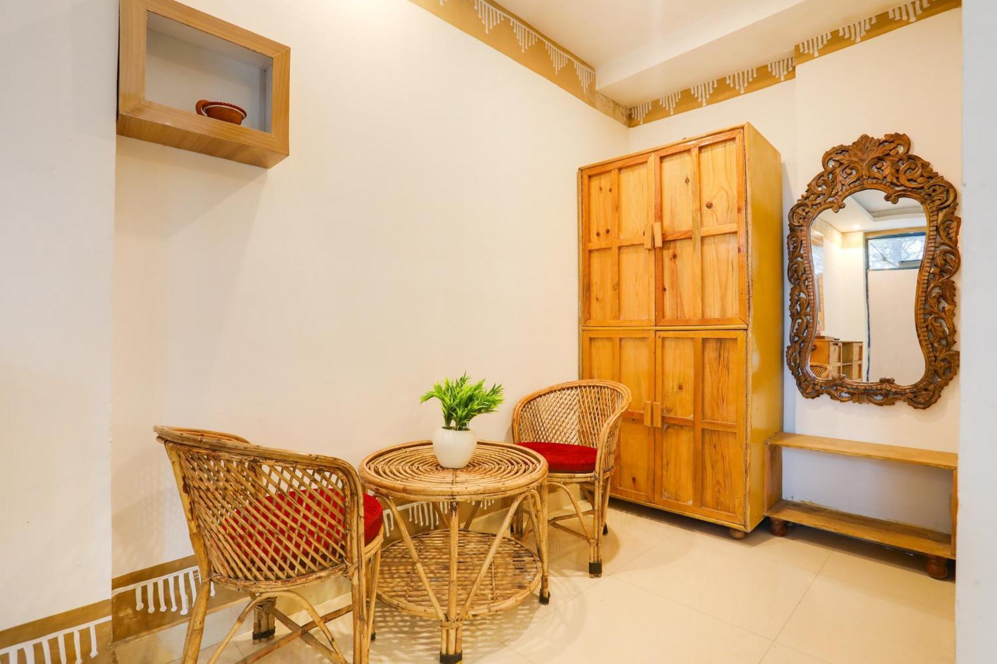 Palette Bhatta Falls Resort 5*