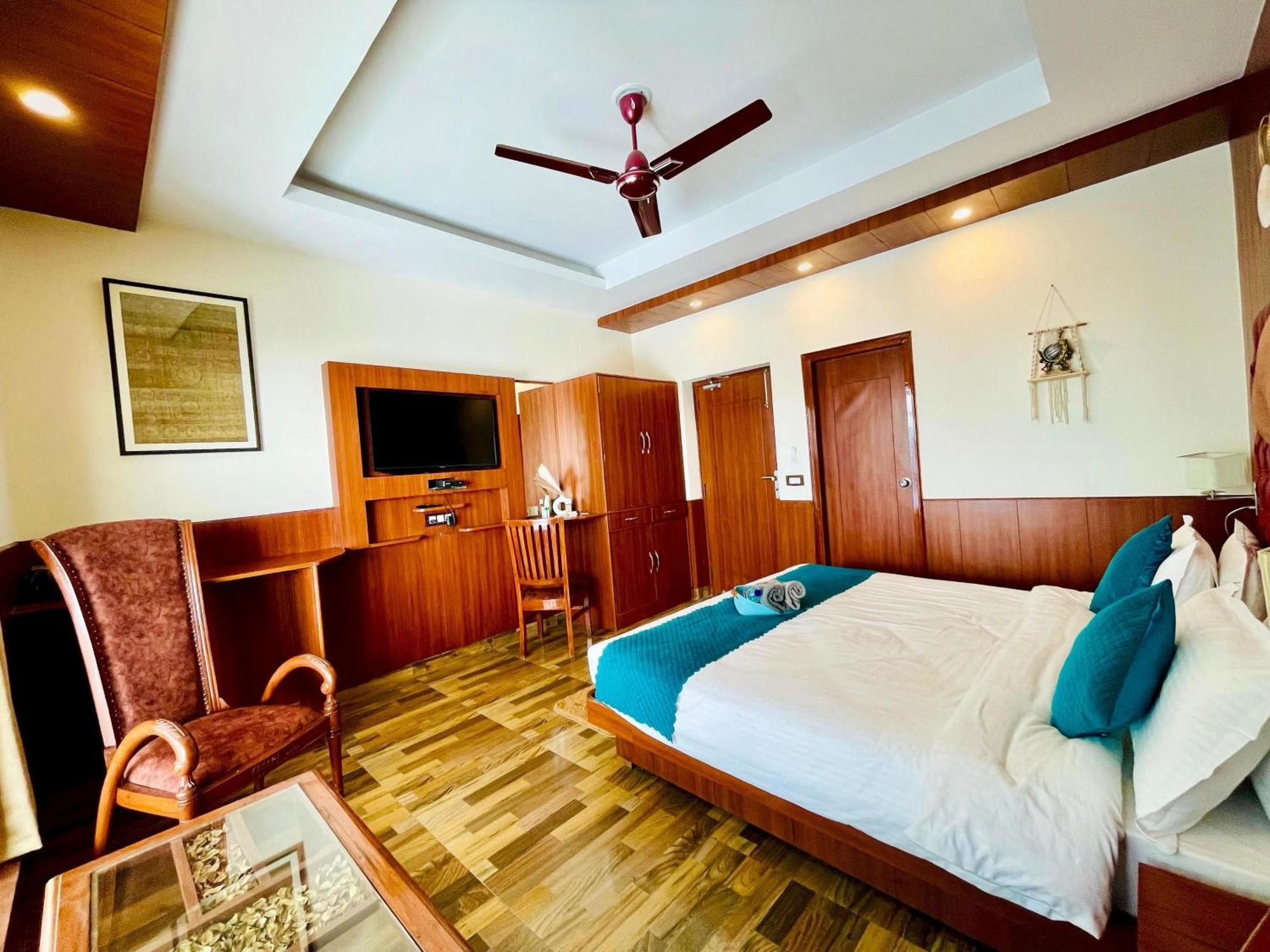 Villa Plutus Luxury Boutique