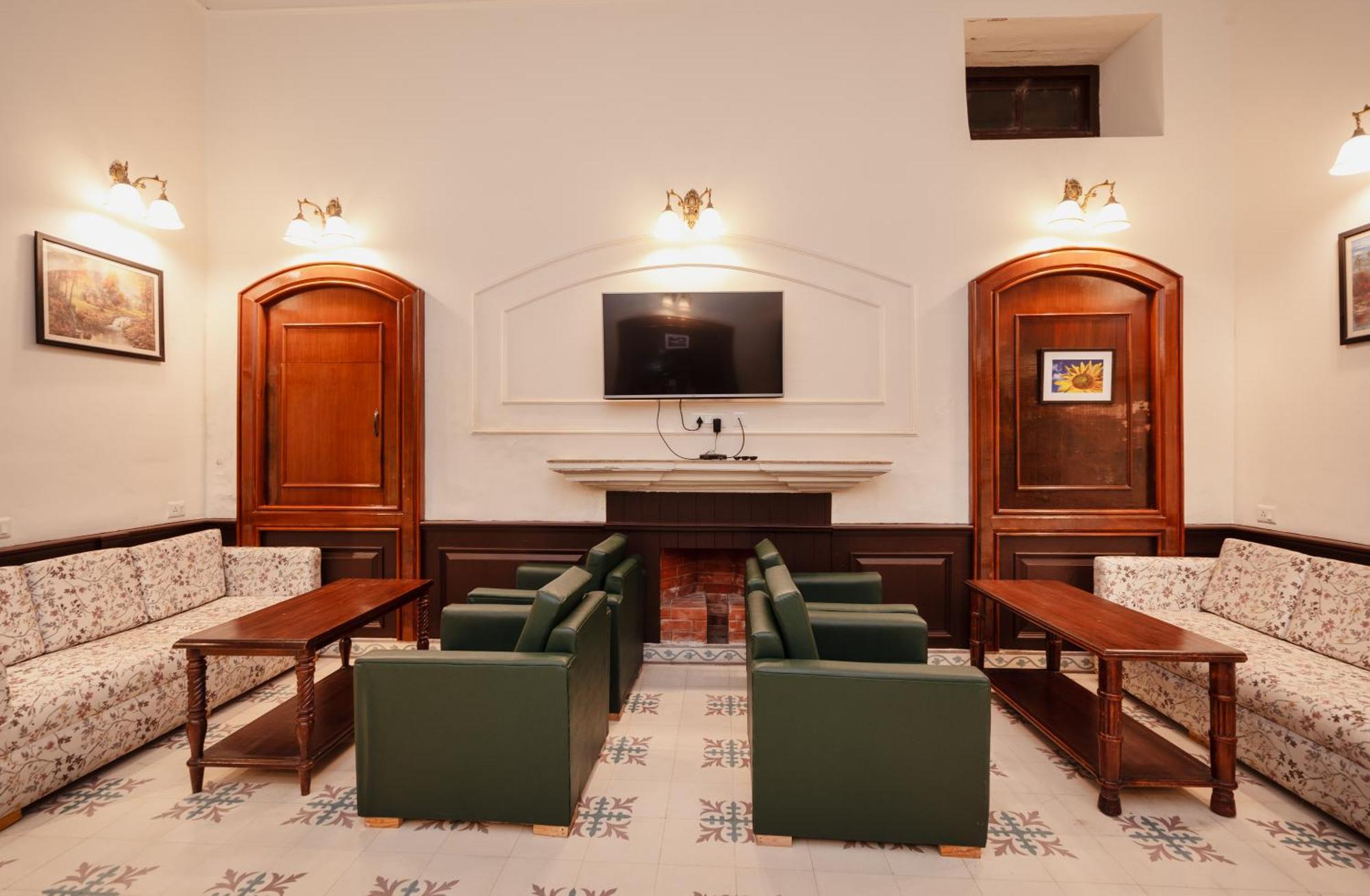 Hotel Bliss & Company By Hnh 3*