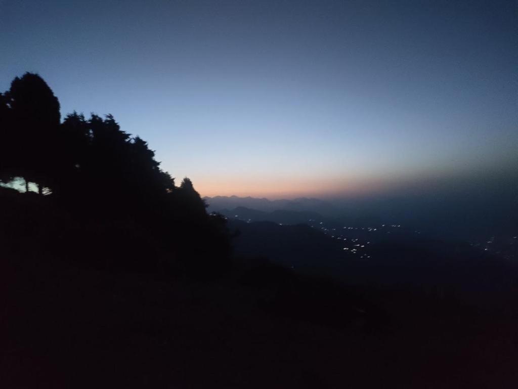 Camp George Everest *