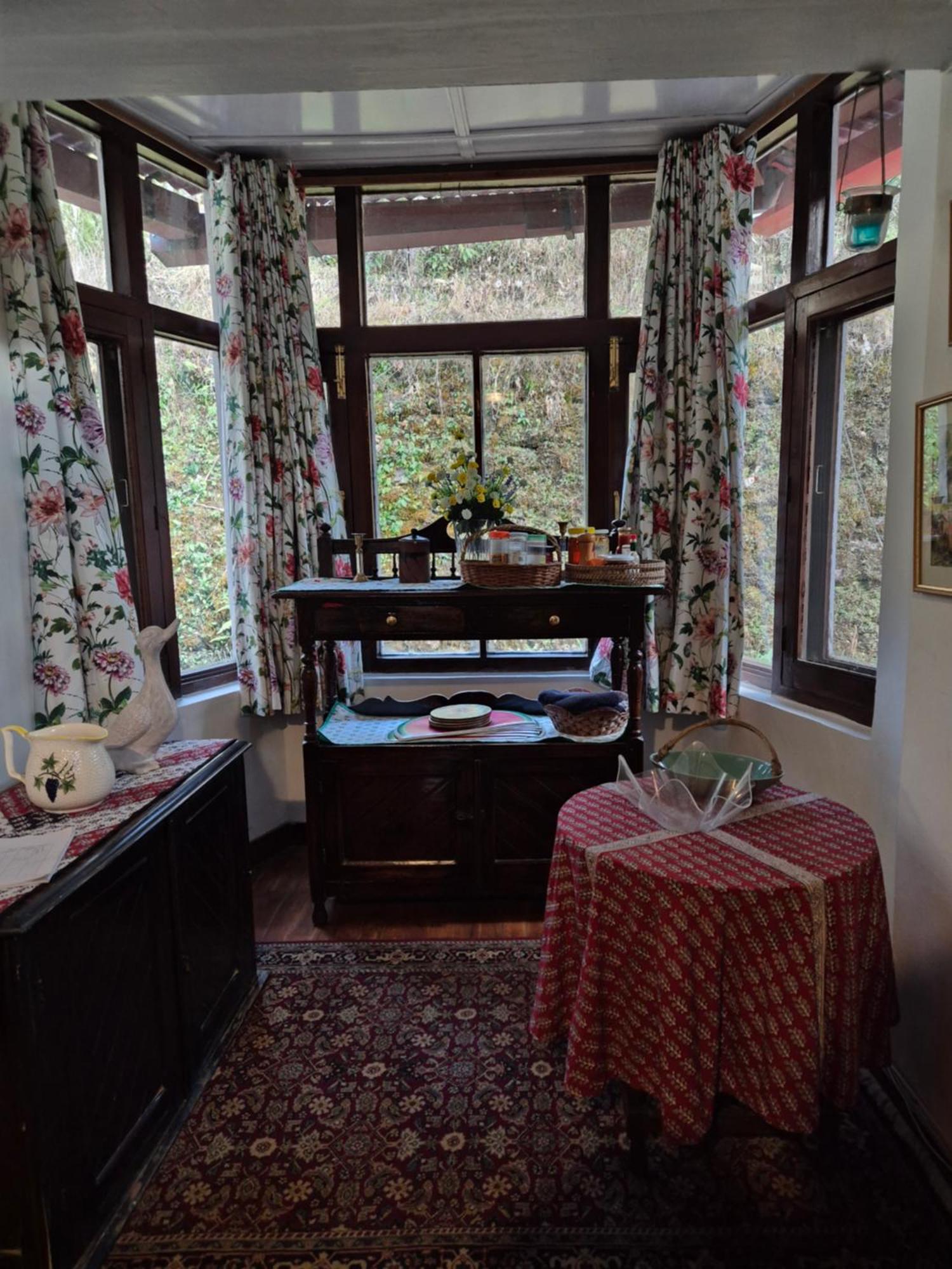Lyn Eden-heritage Built In 1910 Chalet