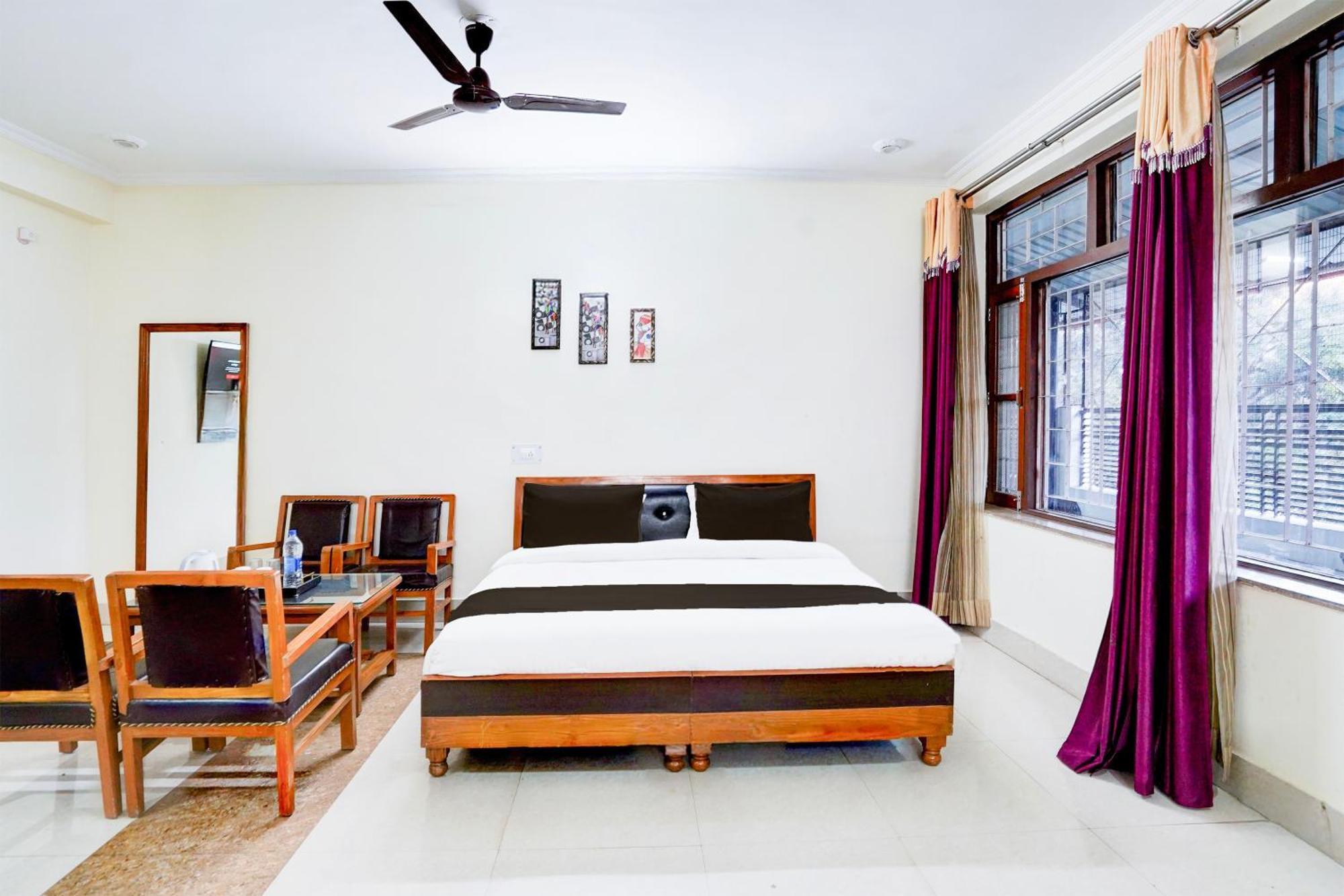 Hotel Townhouse Mall Road Near Library Chowk Mussoorie