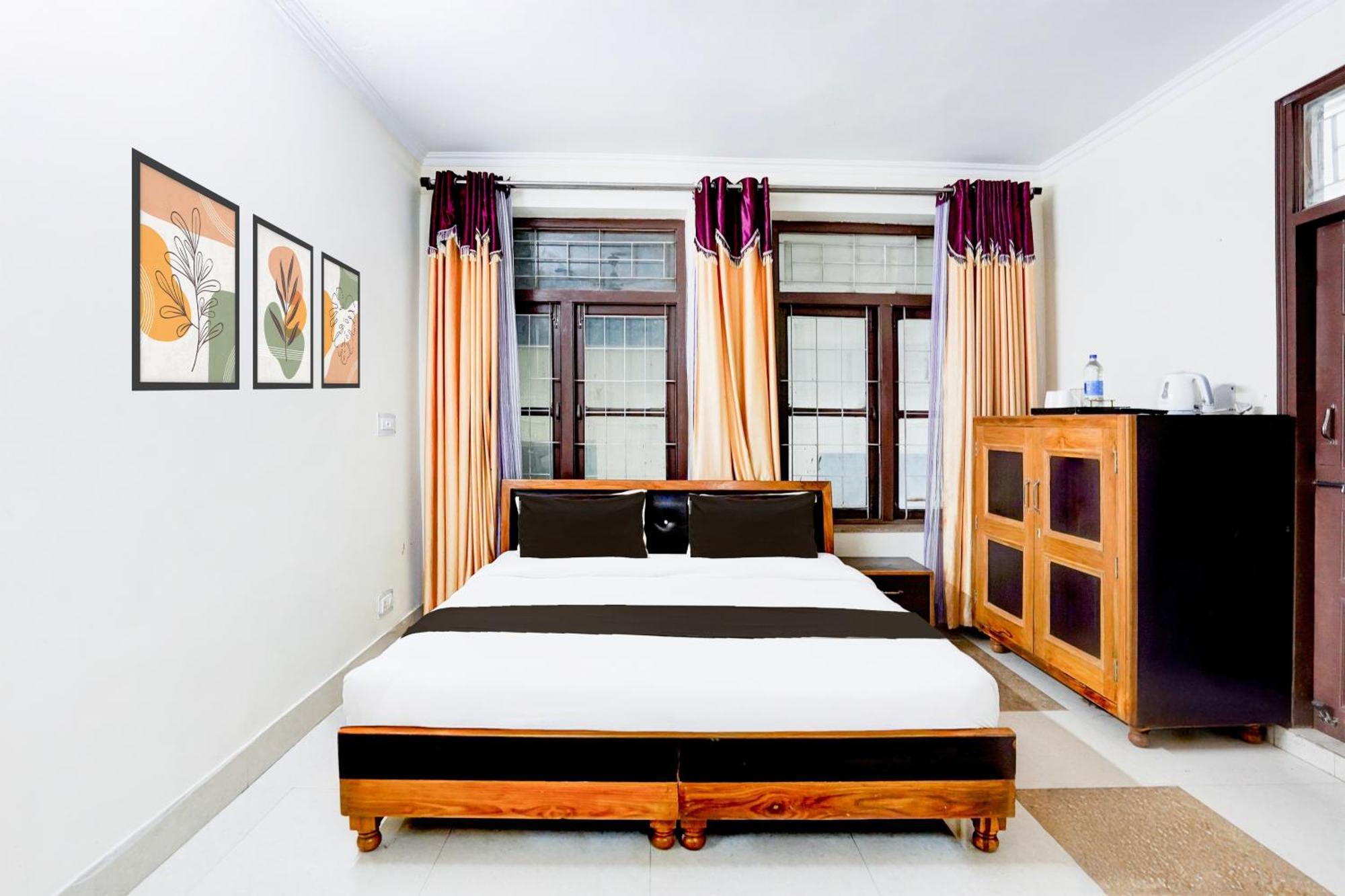 Townhouse Mall Road Near Library Chowk Mussoorie
