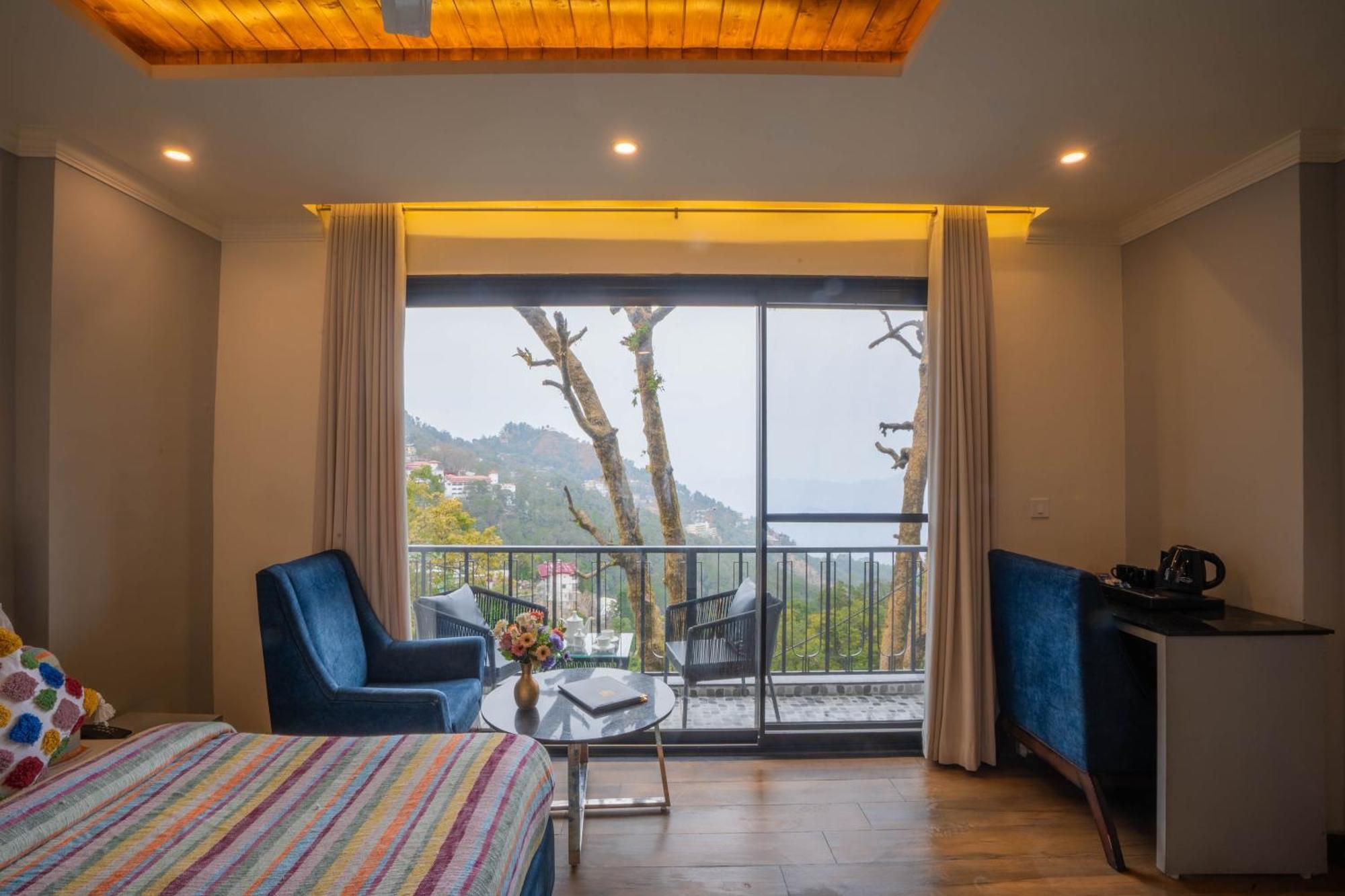 Hotel Westend By Perfectstayz At Mall Road 5*